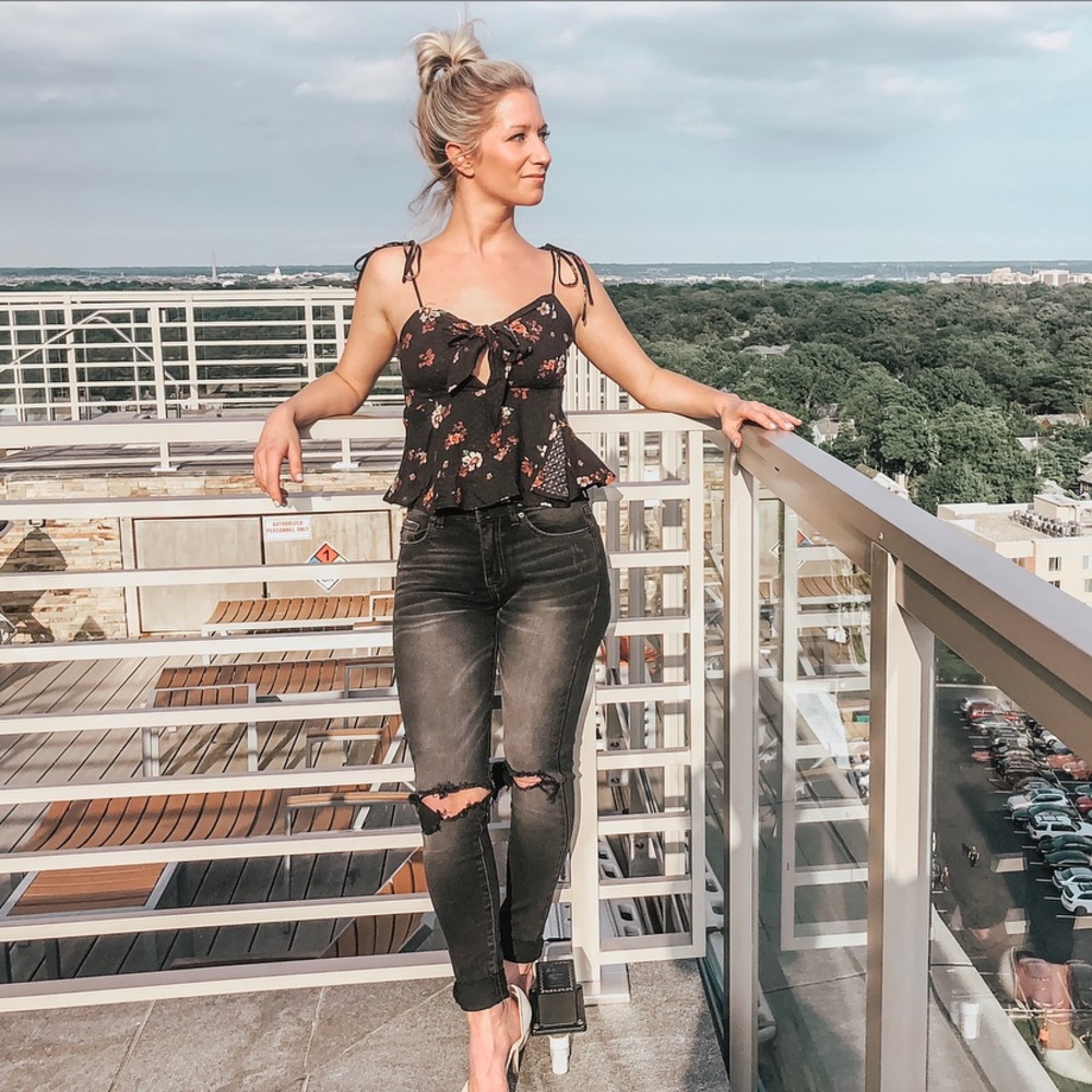 Lana Busted Knee Jeans